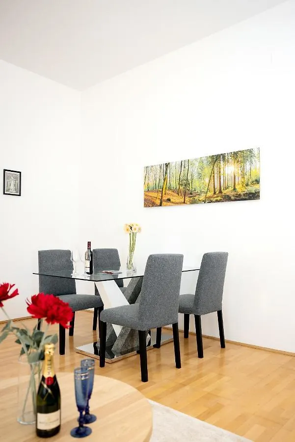 Premium 80 M2 Apartment - Free Parking Vienna Austria