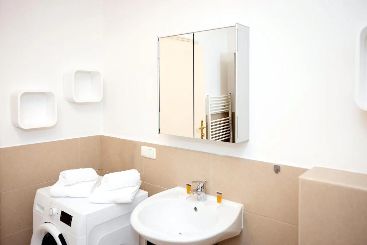 Premium 80 M2 Apartment - Free Parking Vienna Austria