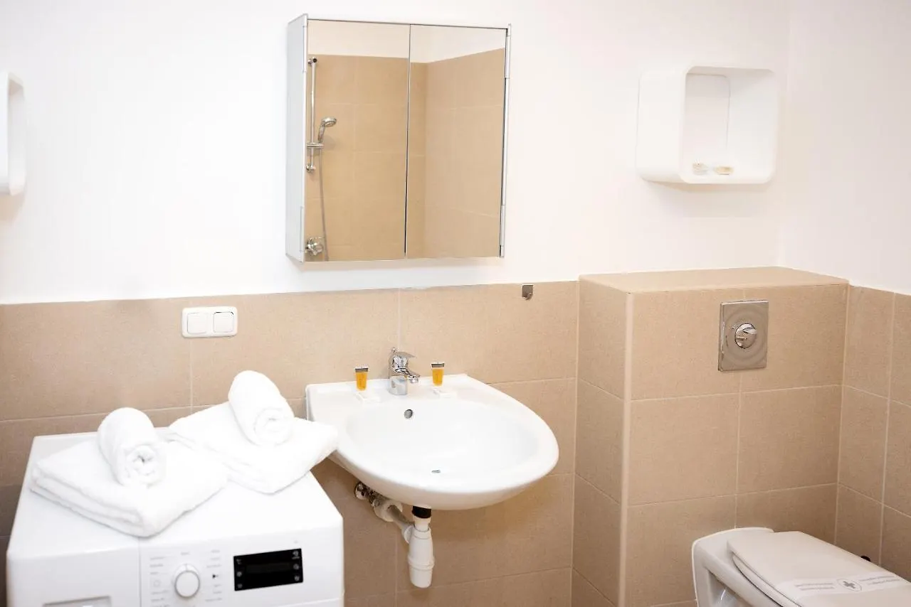 Premium 80 M2 Apartment - Free Parking Vienna Austria