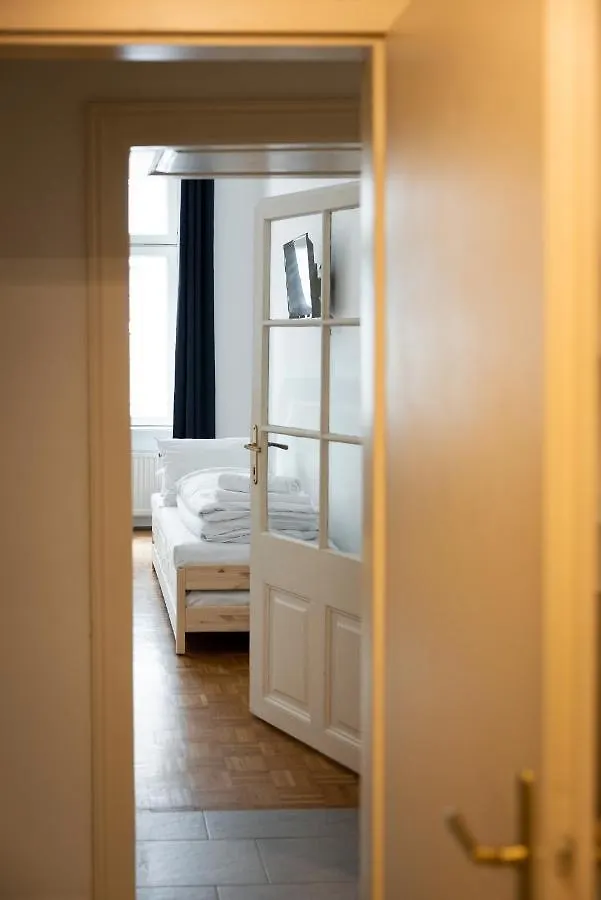 Premium 80 M2 Apartment - Free Parking Vienna 0*,  Austria